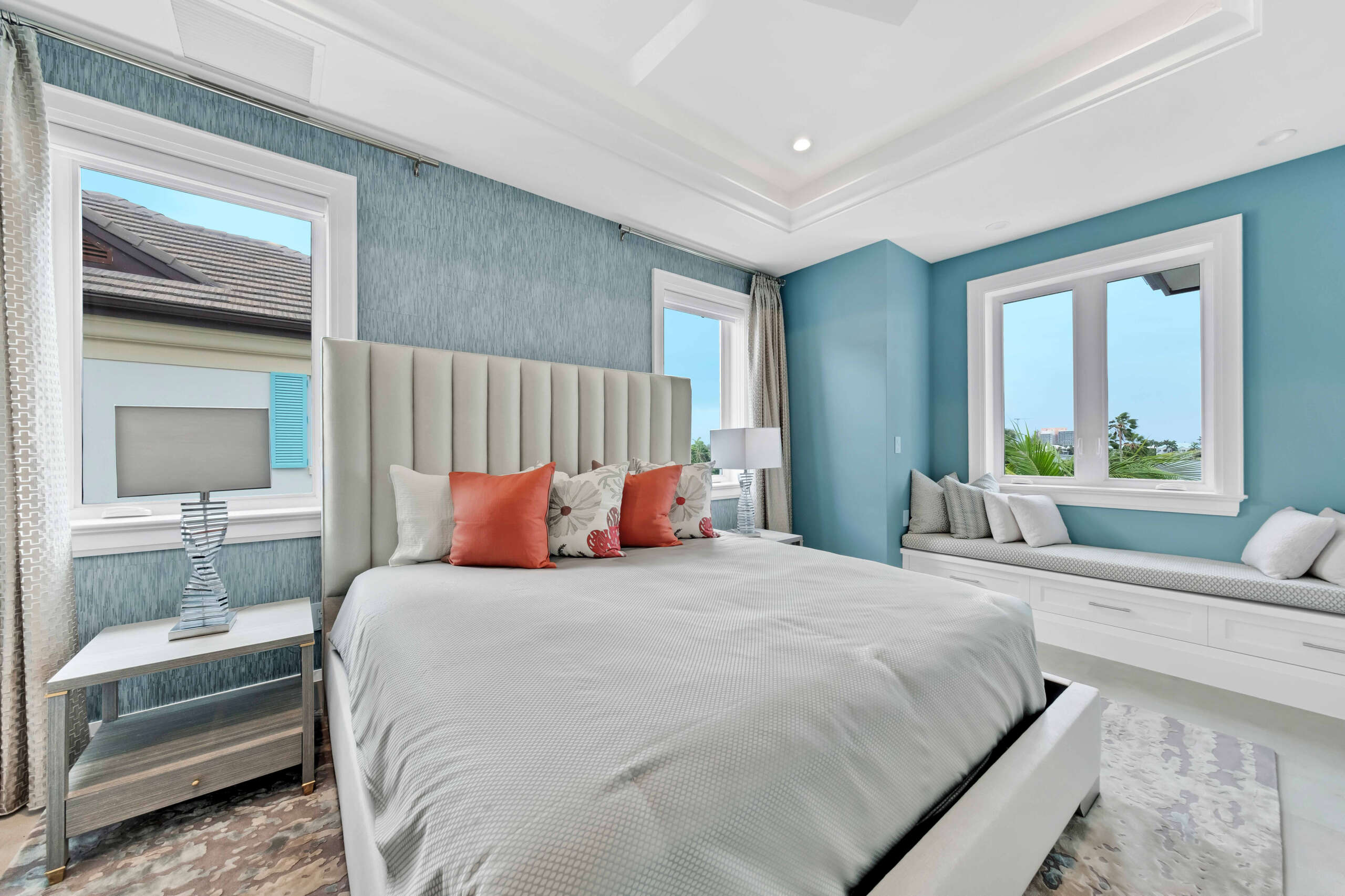 The property is expected to fetch between $4m and $8m when it goes under the hammer today