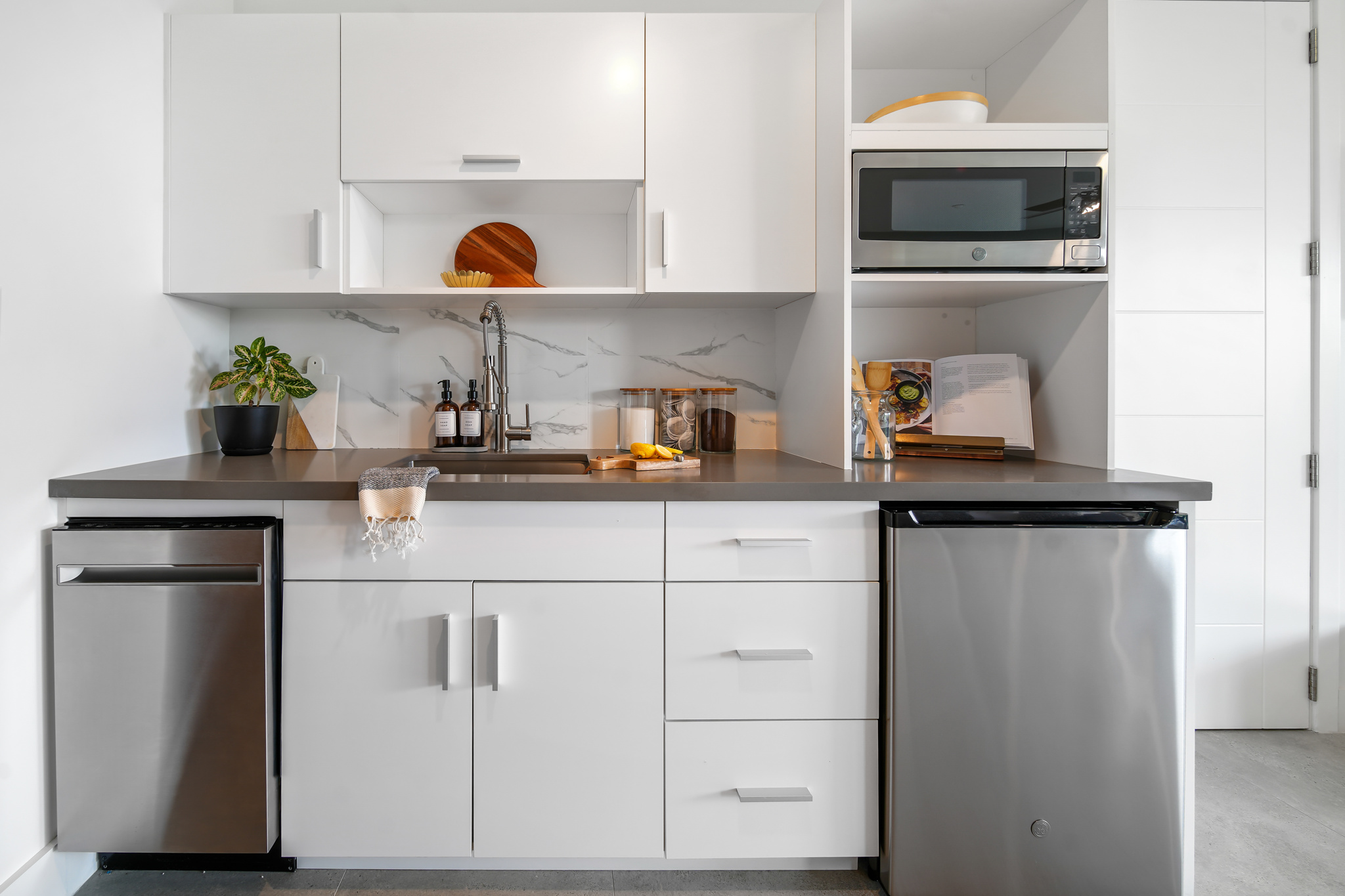 The smaller rooms have a kitchenette - pictured - and the larger ones have a full range of cooking appliances. A private chef is also available.