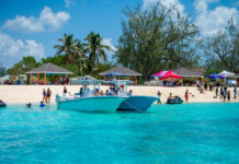 Cayman banks on longer vacations for visitors