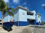 Bodden Town man dies after boat grounding