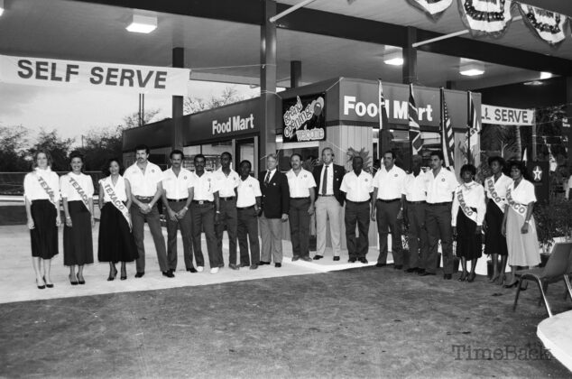 Texaco gas station opening in 1986