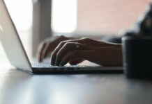 Voter registration deadline nears for UK election Many British voters can register online to vote in the general election. - Photo: Thomas Lefebvre, Unsplash