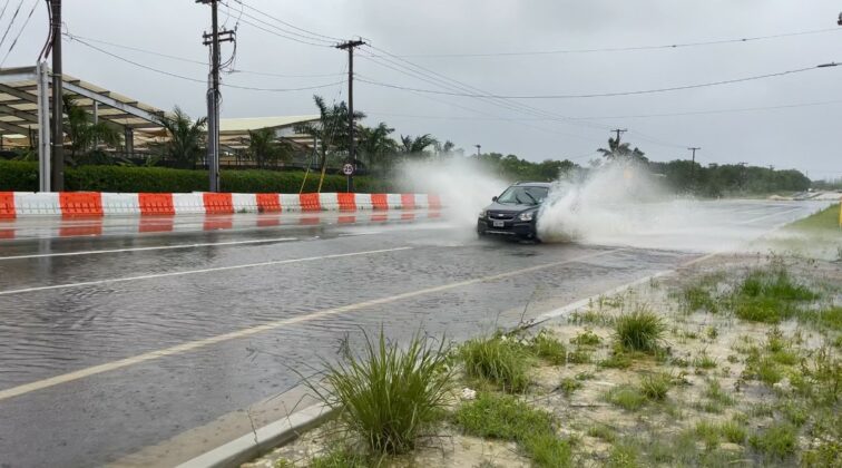 Car driving along Bobby Thompson Way Tues morning
