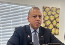 MPs back ‘minority government’ decision, call for early 2025 election Deputy Premier André Ebanks