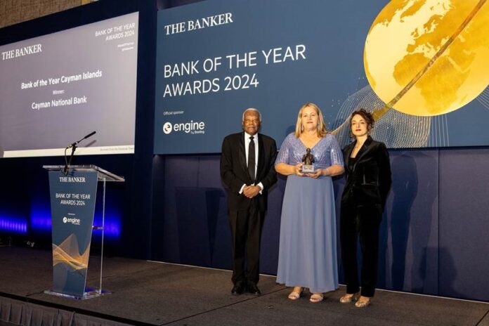 Avolyn Howell receives Bank of the Year award