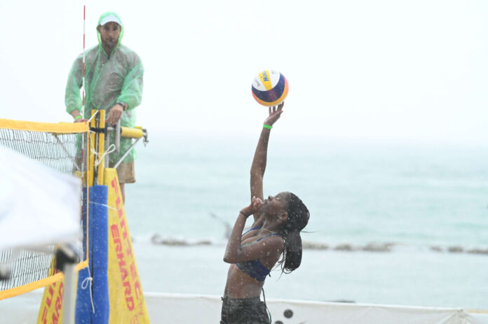 Joanna Robinson beach volleyball