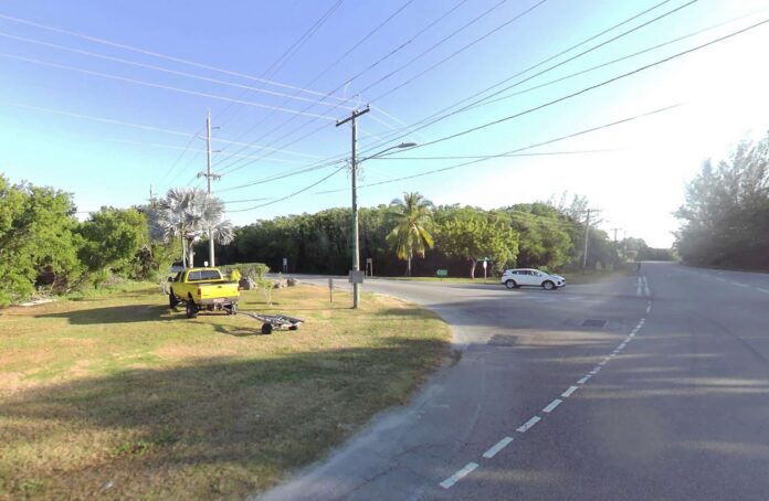 Frank Sound Road A speed limit reduction has taken effect for part of Frank Sound Road. - Photo: Alvaro Serey