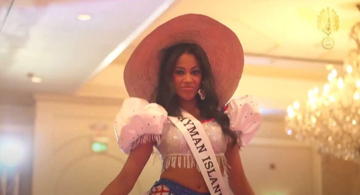 Shiiannte Sterling showcased her national costume during the Miss Teen Mundial pageant. - Photo: Francisco Cortez YouTube page