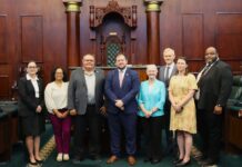 Visiting UK minister tours Parliament Parliament