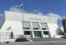 Immigration bill gets mixed reaction from Cayman’s financial services