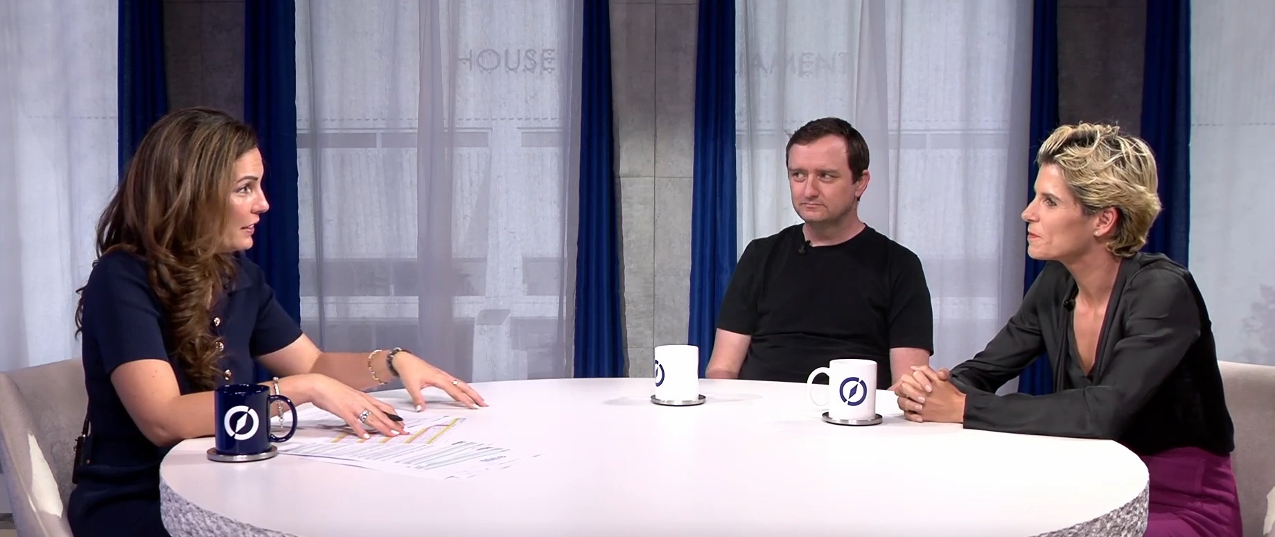 AI could slash civil service costs, Deasey-Weinstein says