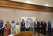 Premier seeks to improve Cayman-India investment links