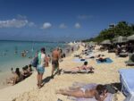 Solving the public problems of Public Beach Public Beach crowds