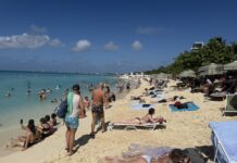 Solving the public problems of Public Beach Public Beach crowds