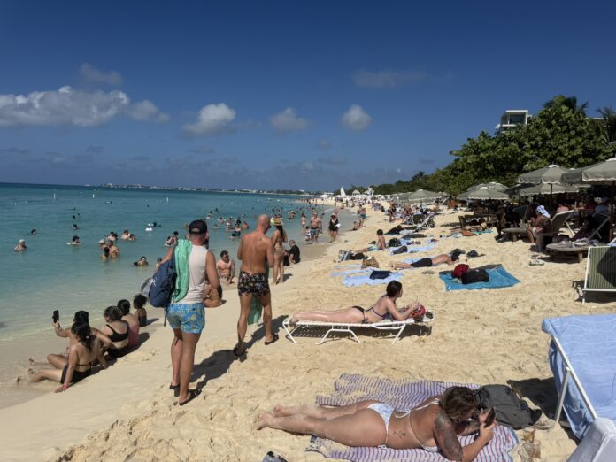Public Beach crowds