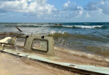 Stranded sailing vessel sinks off Barkers