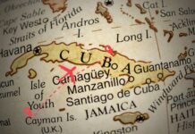 Cayman residents lament the suspension of direct flights to Havana cubans