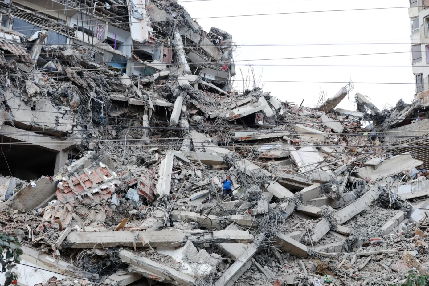 Cayman's Venezuelan community in shock following double earthquake