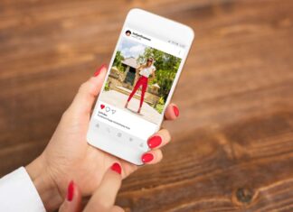 Smartphones: Dopamine, comparison culture and the cost of constant connection