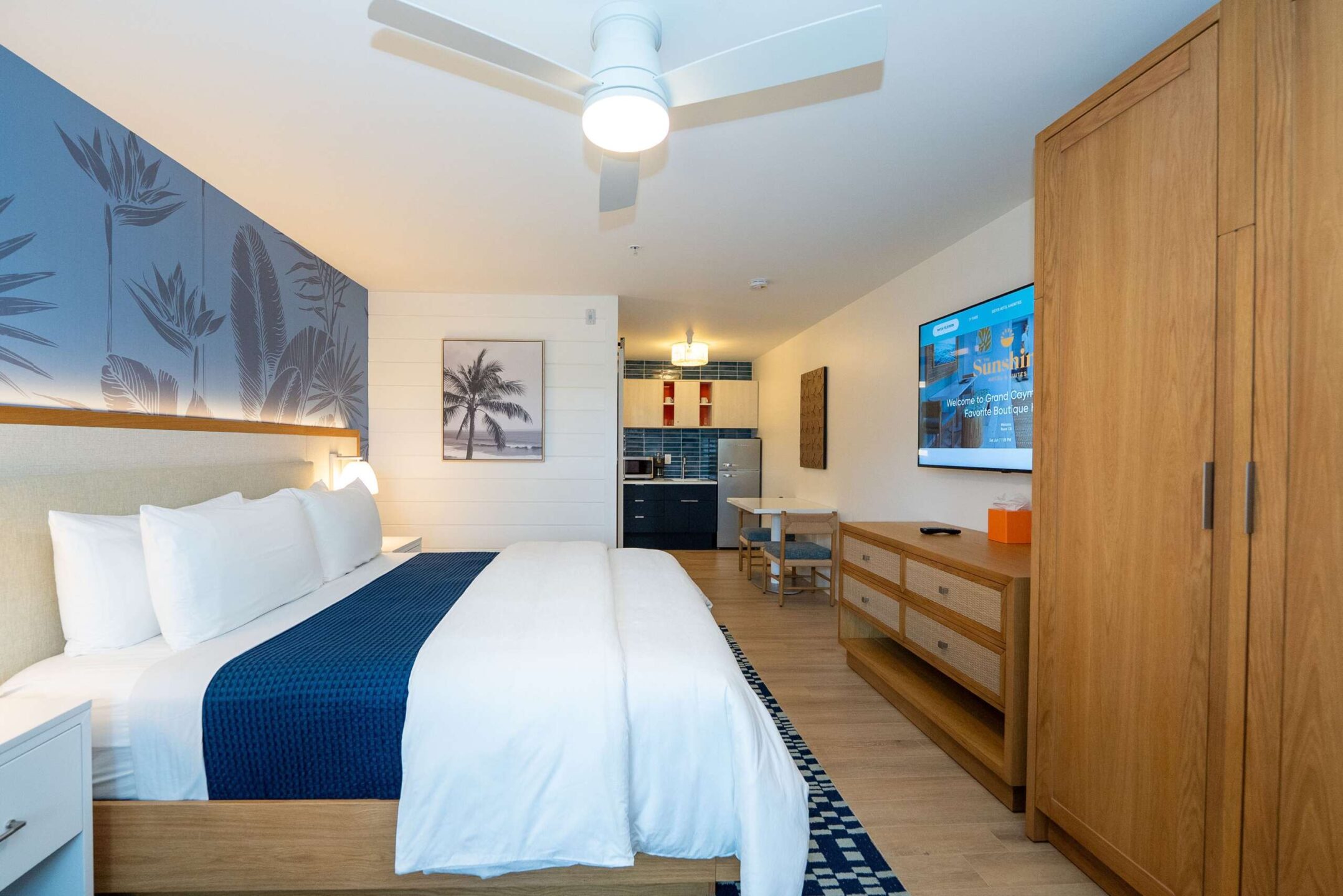 Sunshine Suites bedroom